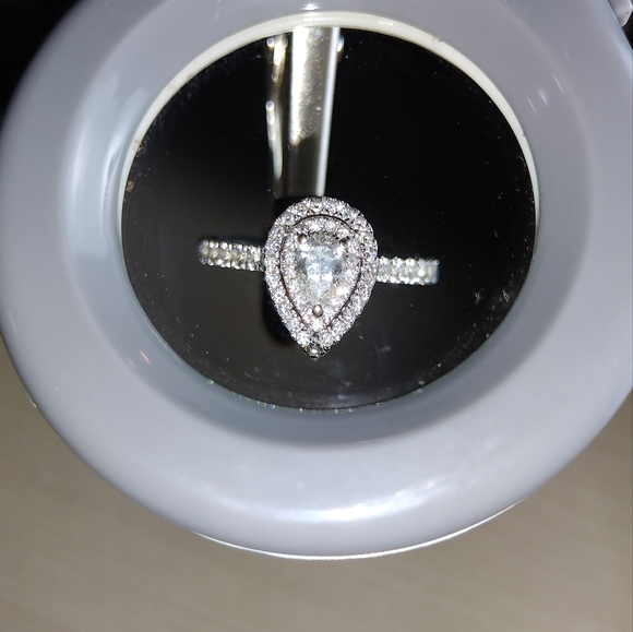 14k sz 7 Vera Wang Love engagement ring - Picture 4 of 16